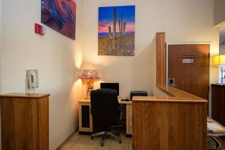 Business Center 26 of 32
